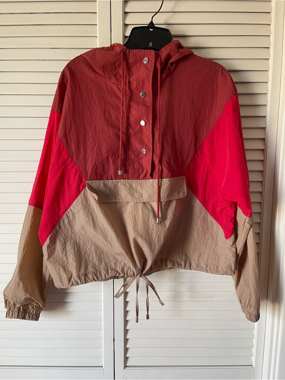 Women's Colorblock Hooded Utility Jacket - Red, Hot Pink & Tan